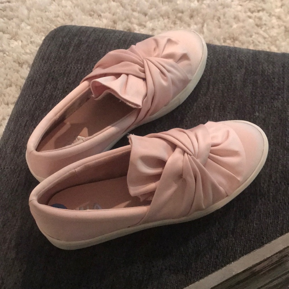 Pink slip ons